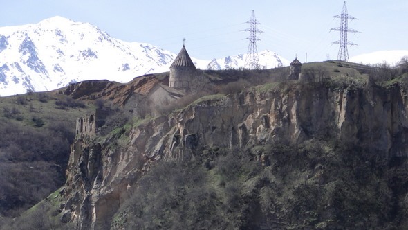 O Mosteiro de Tatev visto do teleférico