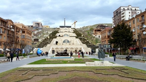 Cascata em Yerevan, Armênia