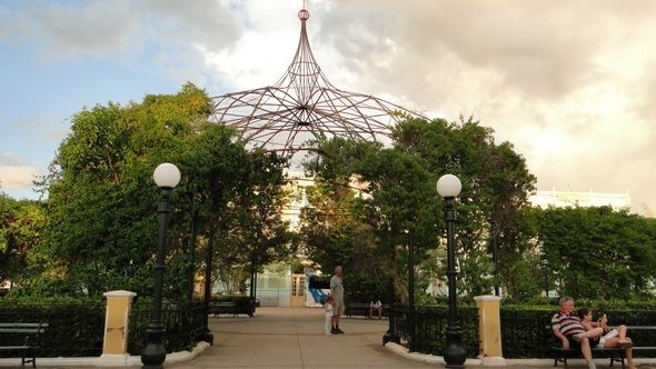 Plaza Carillo (Parque Céspedes)