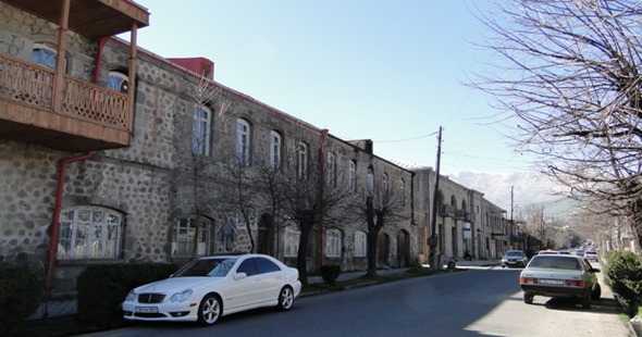 Casas de pedra em Goris